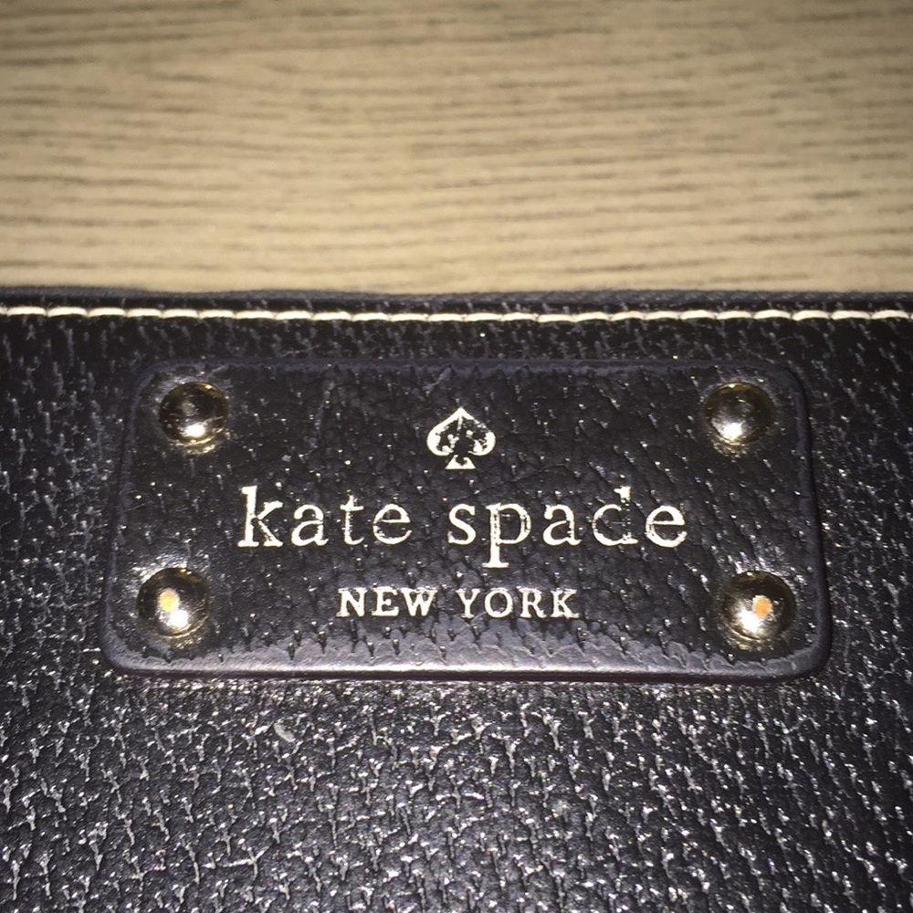 Kate Spade Wallet - Picture 2 of 5